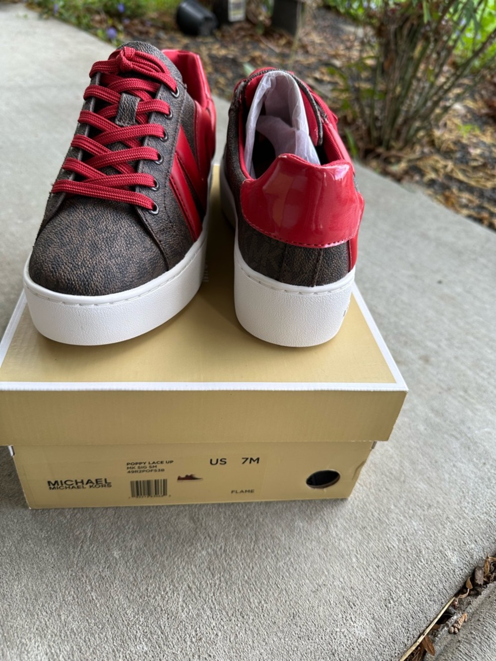 NIB Michael Kors Poppy Logo Lace Sneakers Faux Patent Leather Women 7M Red Brown - Picture 3 of 6